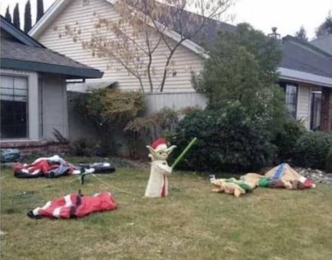 YodaChristmas.JPG